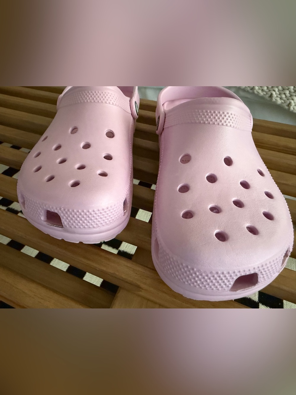 Pink Crocs size 10W/8M - Picture 4 of 8